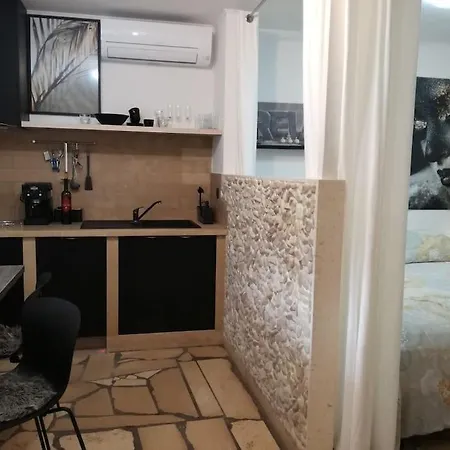 Relax Tiny / Private Pool / Entire Semesterbostad