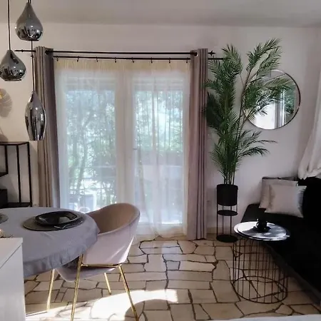 Relax Tiny / Private Pool / Entire Semesterbostad