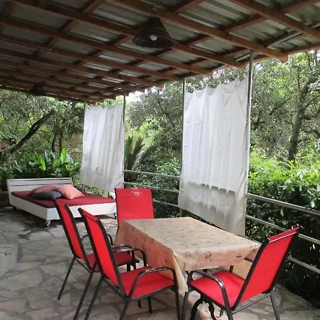 Relax Tiny / Private Pool / Entire Semesterbostad