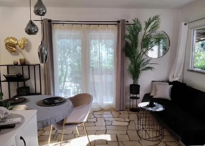 Relax Tiny / Private Pool / Entire Nyaraló