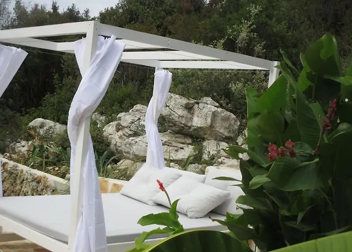 Relax Tiny / Private Pool / Entire Korčula