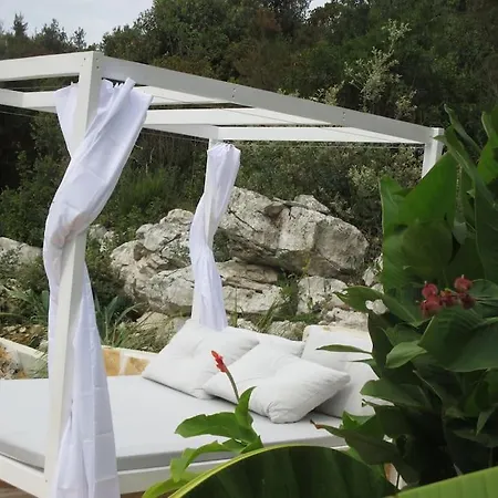 Relax Tiny / Private Pool / Entire Korčula